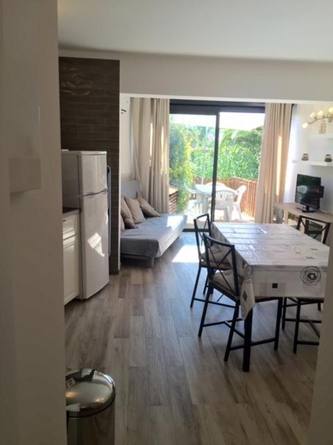Renove Aux Portes De St Tropez Apartment Gassin